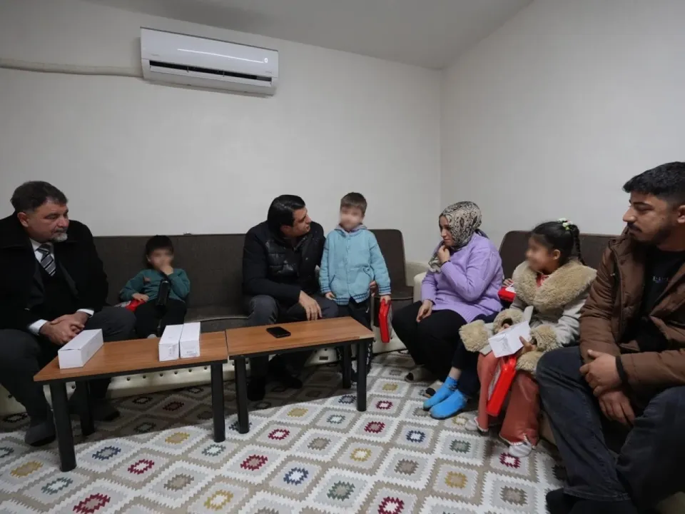 Umut Yılmaz ‘Evi Yanan Aile’ye Umut Oldu!